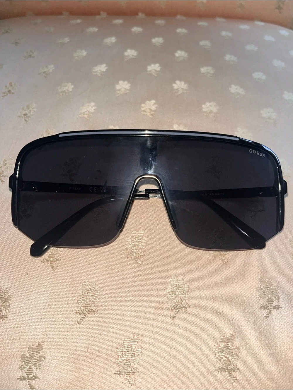 Guess Metal Shield Sunglasses excellent condition